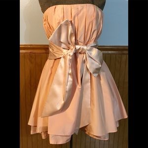 Gorgeous Alice and Olivia silk Madison dress